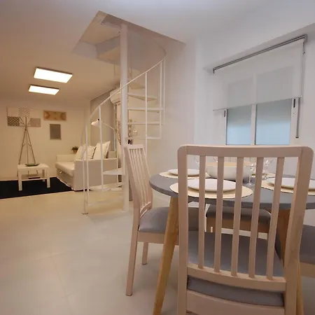Holi Rent Salmedina Apartment