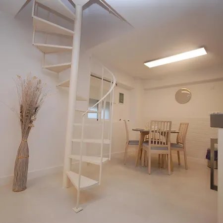 Apartment Holi Rent Salmedina